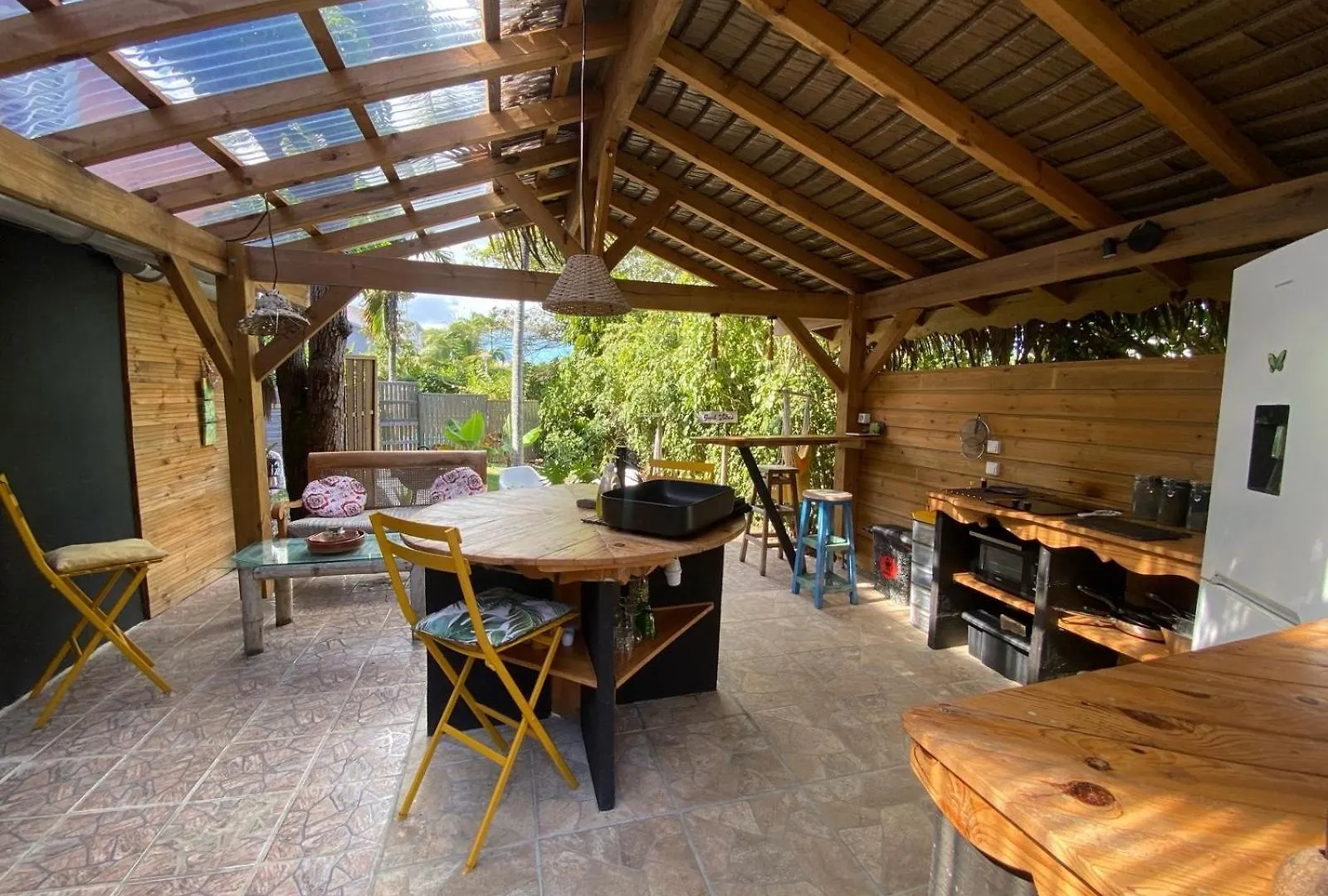 Villa Ti Bwa Carbet Cosy Semi-Exterieur Avec Toit Terrasse à Sainte-Anne  Hébergement de vacances Sainte-Anne (Grande-Terre)