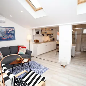 Sweet With Free Private Parking Appartement Pula